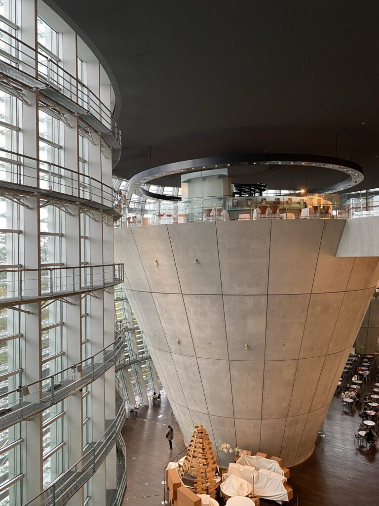 新 国立 美術館